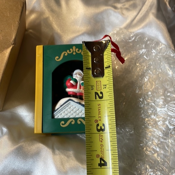 Avon Collectible Storybook Classic Light Up Ornament”The Night Before Christmas” - Picture 7 of 9